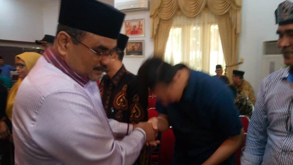 Raih Juara Umum, Bupati Berikan Bonus Kepada qori qoriah Karimun